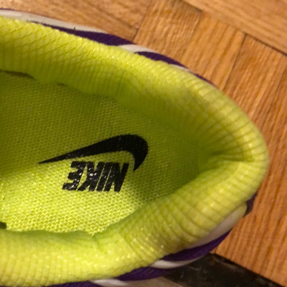 Nike shoes 👌 💯 authentic purple green retro - Picture 6 of 6